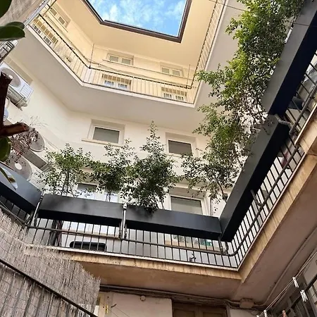 Apartamento Casa Dalmazia Elegant Parquet In The Center Metro & Highway Catania